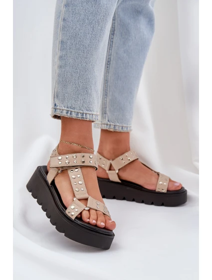 Zdobené sandály na platformě béžové model 21684501 - Boto