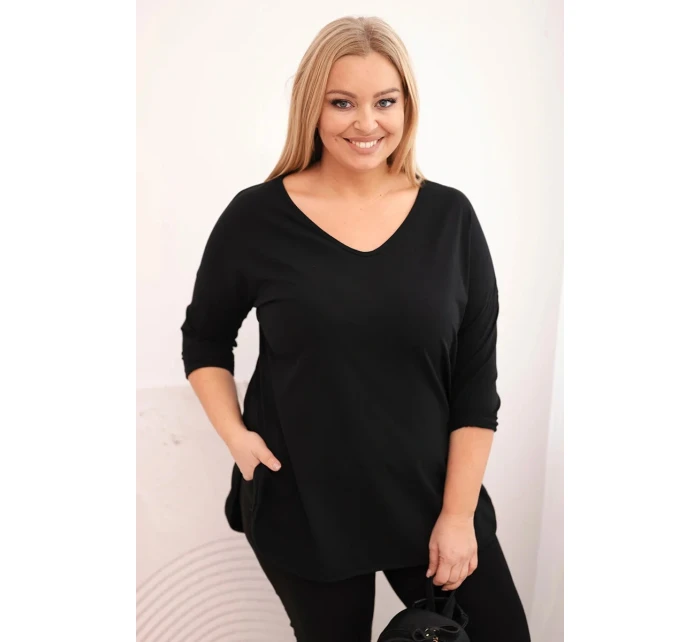 Dámska bavlnená blúzka v nadmernej veľkosti s véčkovým výstrihom a zvlnenými rukávmi čierna