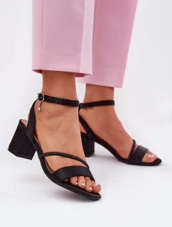 Dámské Sandály Na Podpatku Se Zirkony model 21695219 Černé - VINCEZA