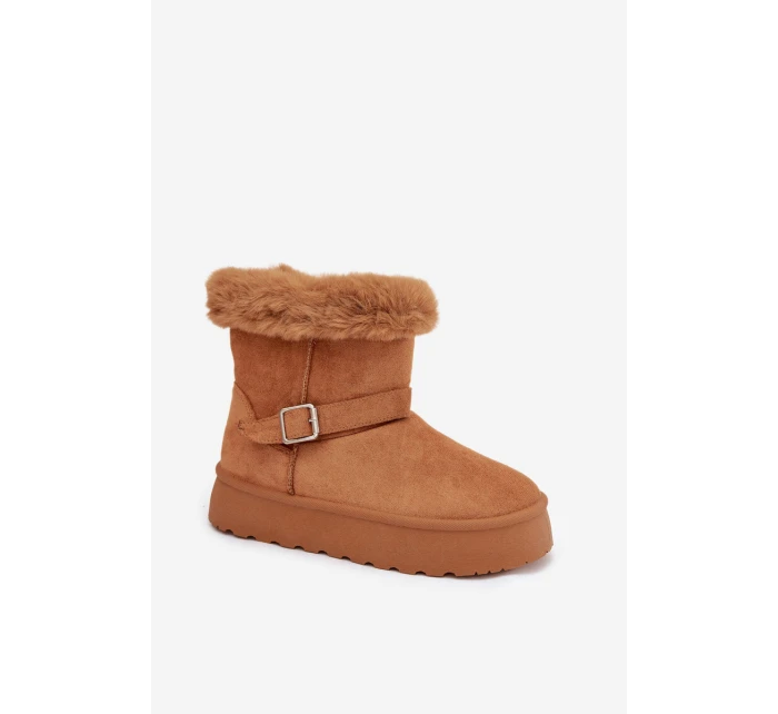 Ženské sněhule na platformě s přezkou a kožešinou Camel Jesella Ženské sněhule na platformě s přezkou a kožešinou Camel Jesella