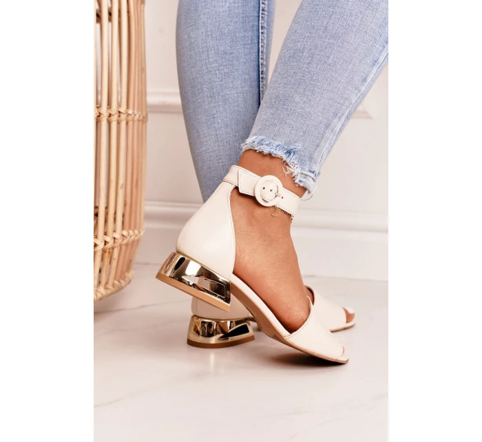 Kožené Sandály Na Béžová model 21546522 - Laura Messi Kožené Sandály Na Béžová model 21546522 - Laura Messi