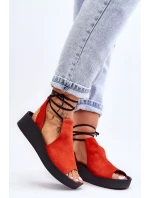 Semišové sandály na klínku Nicole model 21622042 oranžová - Zazoo