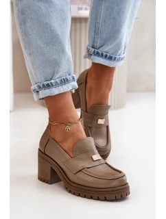 model 21669255 Elegantní dámské polobotky na podpatku z pravé kůže tmavě béžové - Zazoo