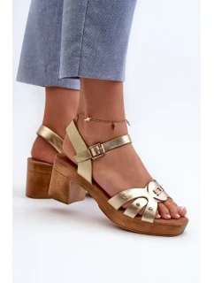 Dámske sandále na vysokom podpätku z ekokože, zlaté Assames