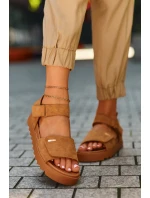 Damskie Zamszowe Sandały Na Platformie Big Star NN274705 Brązowe Damskie Zamszowe Sandały Na Platformie Big Star NN274705 Brązowe