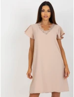 Sukienka WN SK model 18496684 beżowy - FPrice Sukienka WN SK model 18496684 beżowy - FPrice