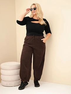 Dámské kalhoty bavlněné Plus Size manšestrové s gumou v pase a kapsami hnědé