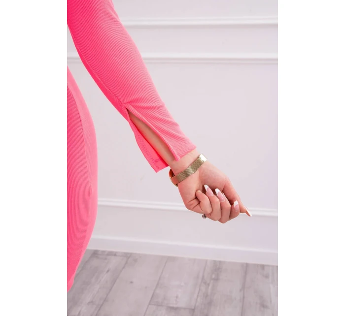 Šaty so zlatou retiazkou ružové neónové