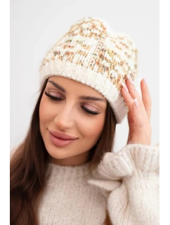 Dámska zimná čiapka s farebnou priadzou a hrubým úpletom K355 ecru+red+green