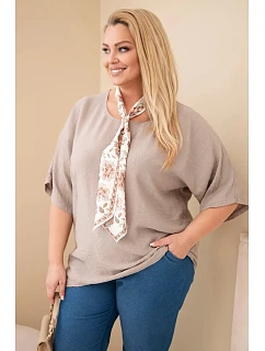 Dámska viskózna blúzka plus size s krátkymi rukávmi a fango šatkou