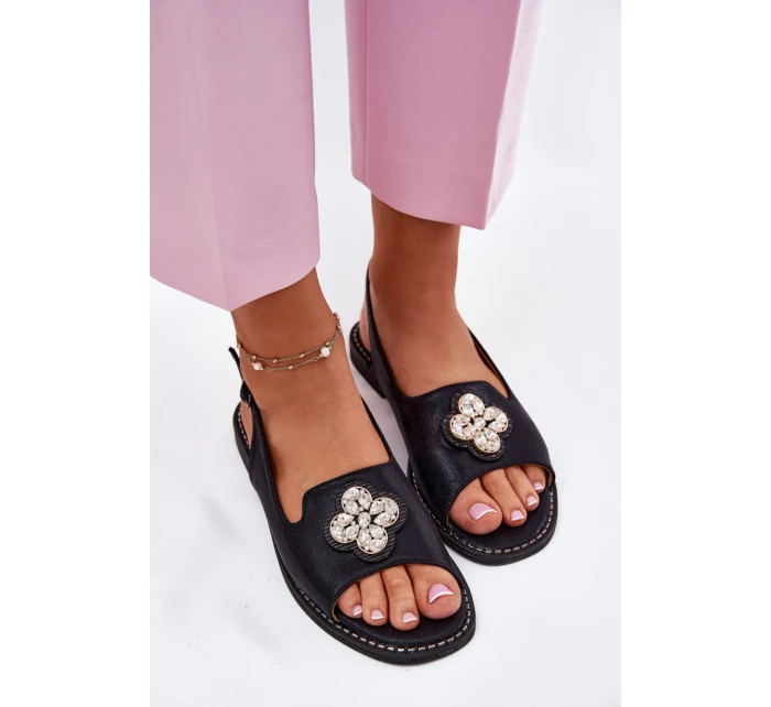 Sandále model 215712 Krok vo veľkom štýle