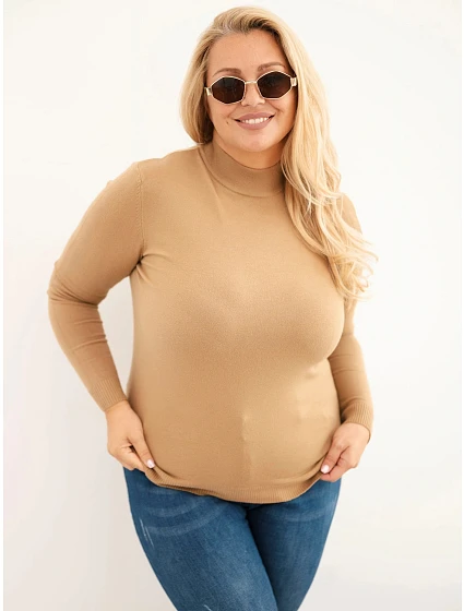 Dámský svetr Plus Size z viskózy s rolákem camelový Dámský svetr Plus Size z viskózy s rolákem camelový
