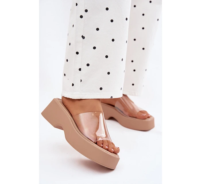 Dámské sandály na platformě s páskem Béžové model 22107240 - Boto