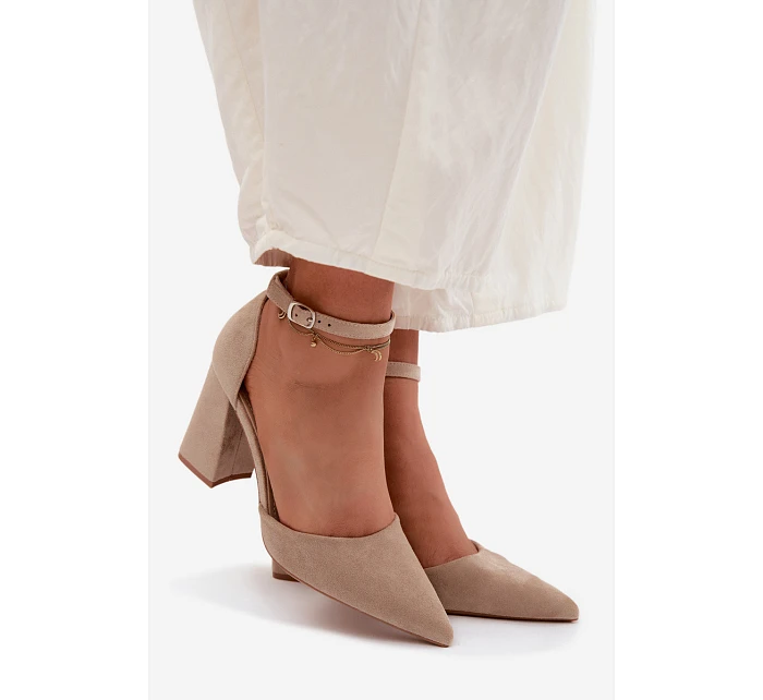 Lodičky na podpatku z imitace semiše béžové model 22122792 - Boto
