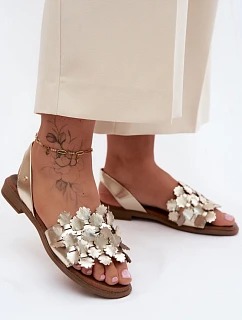 Kožené sandály na nízkém podpatku Zazoo 40468 Zlato