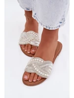 Zdobené pantofle na ploché podrážce stříbrné Dovima Zdobené pantofle na ploché podrážce stříbrné Dovima