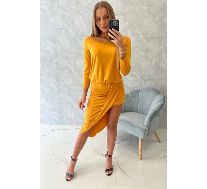 Asymetrické šaty, 3/4 rukávy, hořčicová barva Asymetrické šaty, 3/4 rukávy, hořčicová barva