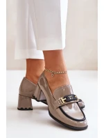 Lakierowane Półbuty Damskie Na Obcasie Z Ozdobą Artiker 55C1054 Beżowe