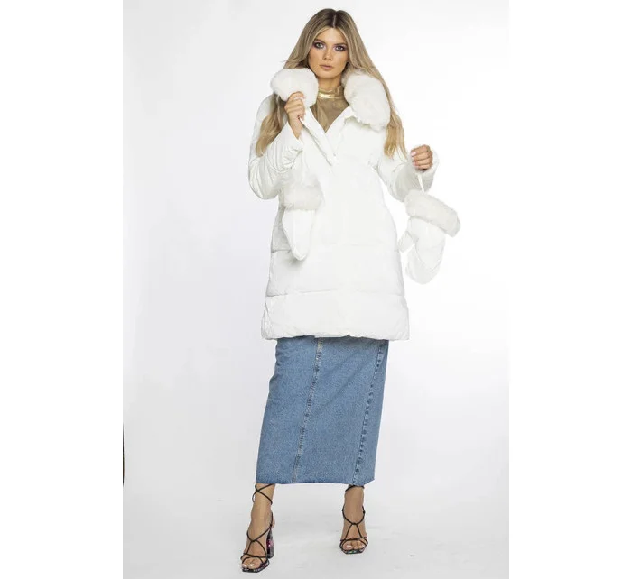 Bílá dámská zimní bunda s límcem a  model 21247525 - Ann Gissy
