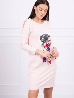 Šaty s grafikou a farebnou mašľou 3D pudrovo ružové