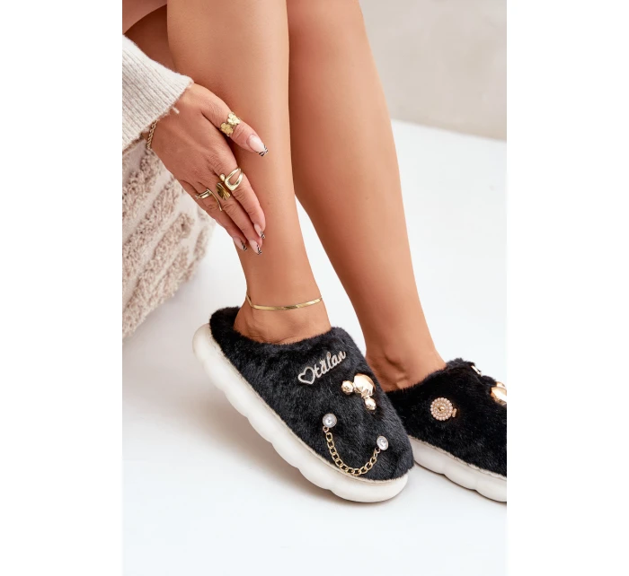 Futrzane Kapcie Z Przypinkami Czarne Ivelfedi Futrzane Kapcie Z Przypinkami Czarne Ivelfedi