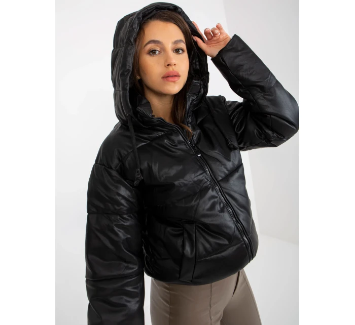 NM KR H 923 plášť.94 čierna