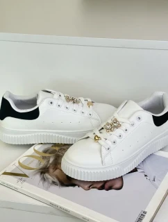 Nízke tenisky z eko kože s odznakmi bielo-čierne Cillione