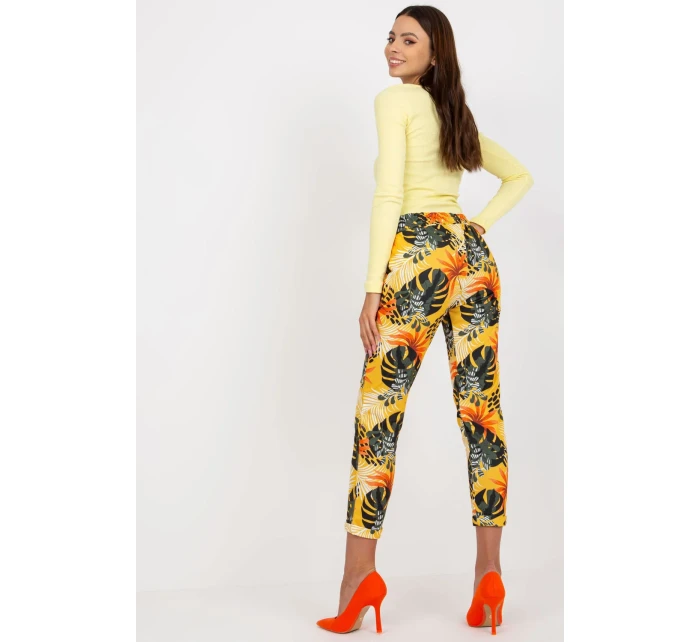 Teplákové nohavice model 167078 Relevantnosť