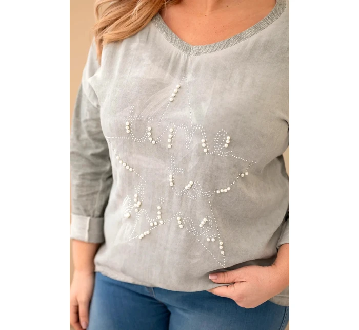 Dámska blúzka s nápismi a perlami v khaki farbe