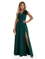 maxi šaty s květinou na a rozparkem lahvově zelené model 22108491 - numoco