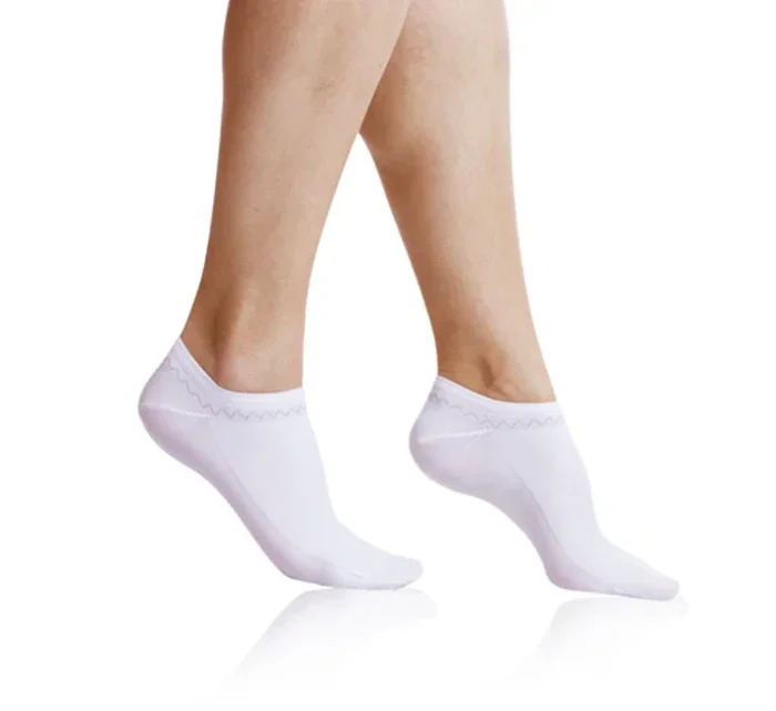 Dámske nízke ponožky FINE IN-SHOE SOCKS - Bellinda - biela