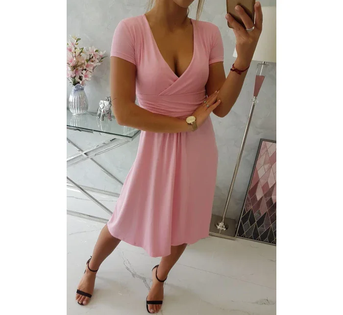Šaty s model 18742108 krátké rukávy, pudrově růžové - K-Fashion Šaty s model 18742108 krátké rukávy, pudrově růžové - K-Fashion