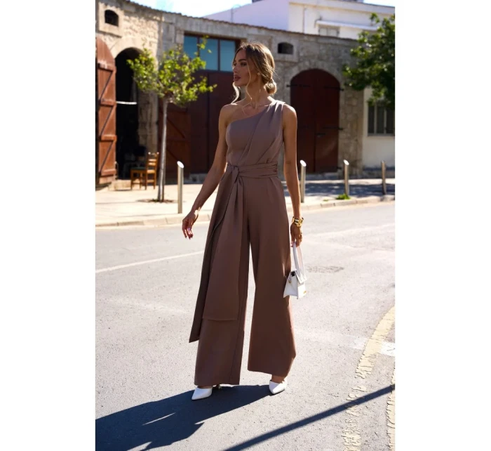 Kombinéza na jedno rameno se mocca model 20970556 - Moe Kombinéza na jedno rameno se mocca model 20970556 - Moe