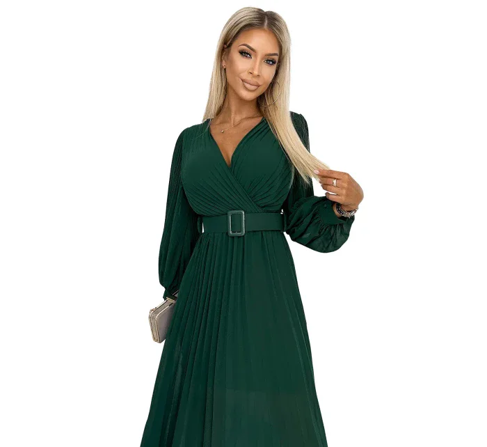 414-1 KLARA plisované šaty s opaskom a výstrihom - BOTTLE GREEN 414-1 KLARA plisované šaty s opaskom a výstrihom - BOTTLE GREEN