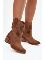 Semišové kožené dámské boty s výřezy na podpatku model 21713168 hnědé - Zazoo