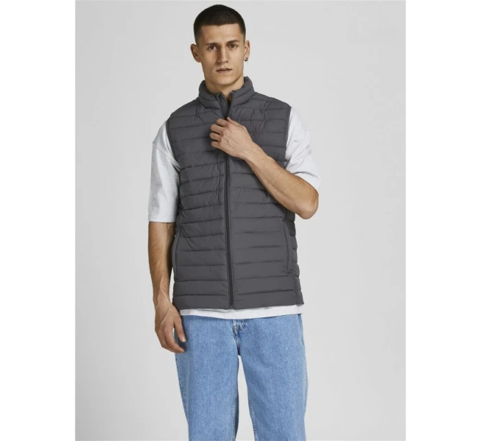 M vesta model 18948831 - Jack & Jones