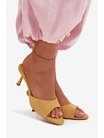 Žabky z semiše na podpatku Žluté model 22103096 - Boto