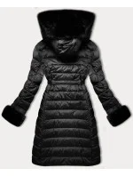 Černý péřový zimní kabát s kožešinovou kapucí model 21248502 - J.STYLE