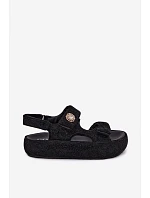 Zdobené dámské sandály na platformě model 22111259 Černé - Goe