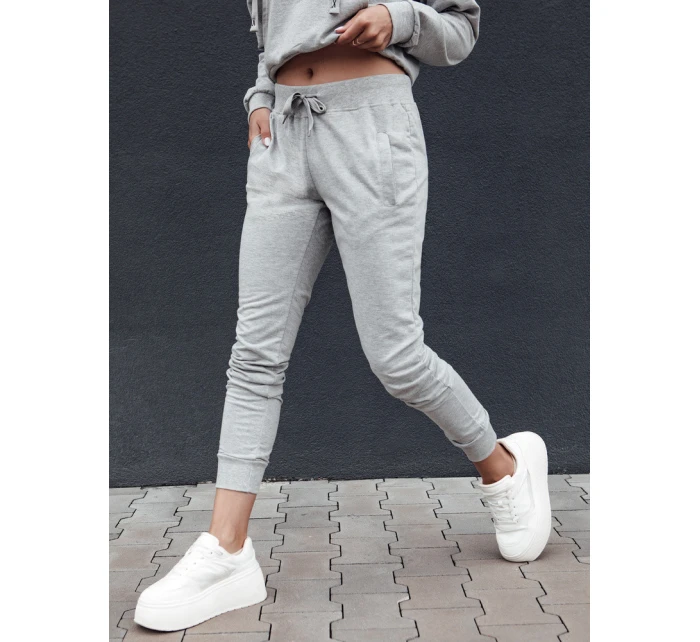 Dámské tepláky RELAX světle šedé Dstreet model 21978557 - FashionStreet Dámské tepláky RELAX světle šedé Dstreet model 21978557 - FashionStreet