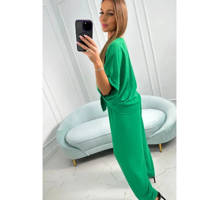 Souprava halenky a kalhot zelená Souprava halenky a kalhot zelená