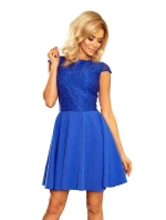 Dámské šaty v chrpové barvě s krajkou model 5917654 - numoco Dámské šaty v chrpové barvě s krajkou model 5917654 - numoco