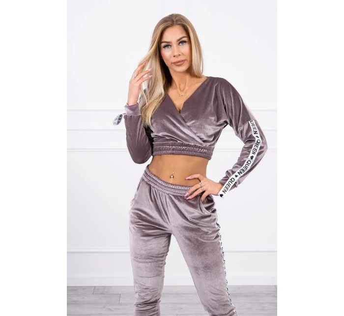 Velúrová súprava s nápisom Queen grey