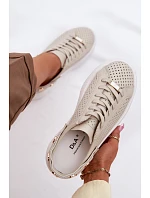 Kožené síťované dámské tenisky na platformě s páskem na podpatku model 22100279 béžové - D&A