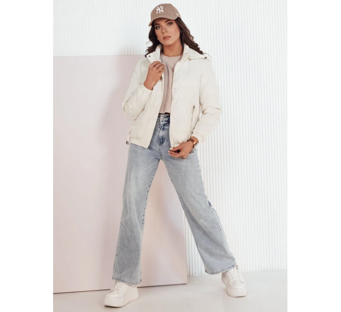 Dámská přechodná prošívaná bunda bílá Dstreet model 21973516 - FashionStreet Dámská přechodná prošívaná bunda bílá Dstreet model 21973516 - FashionStreet