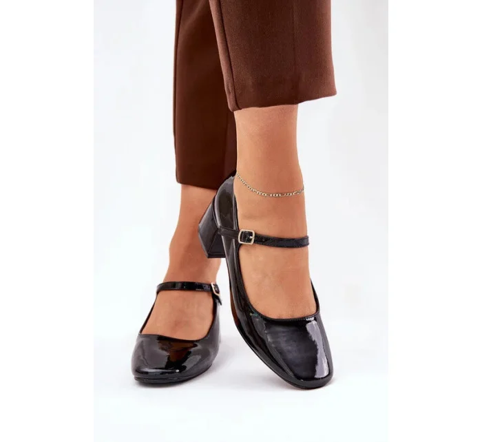 Dámské lodičky na podpatku Černá  Paris model 21156722 - Inello