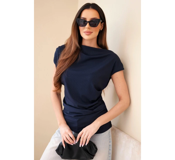 Dámska rebrovaná blúzka z viskózy s vodopádovým výstrihom a volánmi tmavomodrá