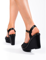 Klasické dámske čierne sandále na kline