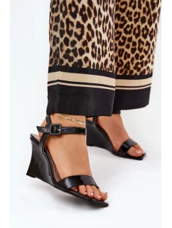 Model topánok na klinoch 210798 Krok v štýle