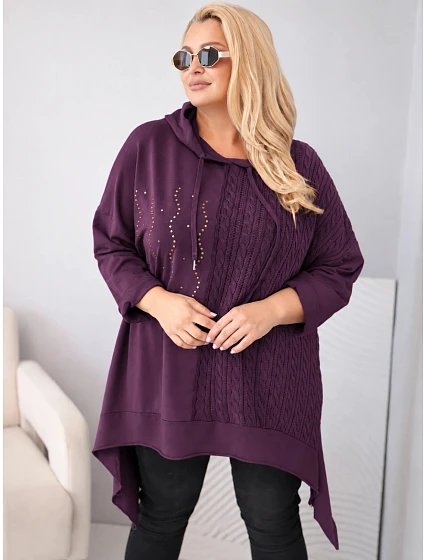 Dámska bavlnená mikina Plus Size s kapucňou a pleteným vsadkom v slivkovej farbe Dámska bavlnená mikina Plus Size s kapucňou a pleteným vsadkom v slivkovej farbe